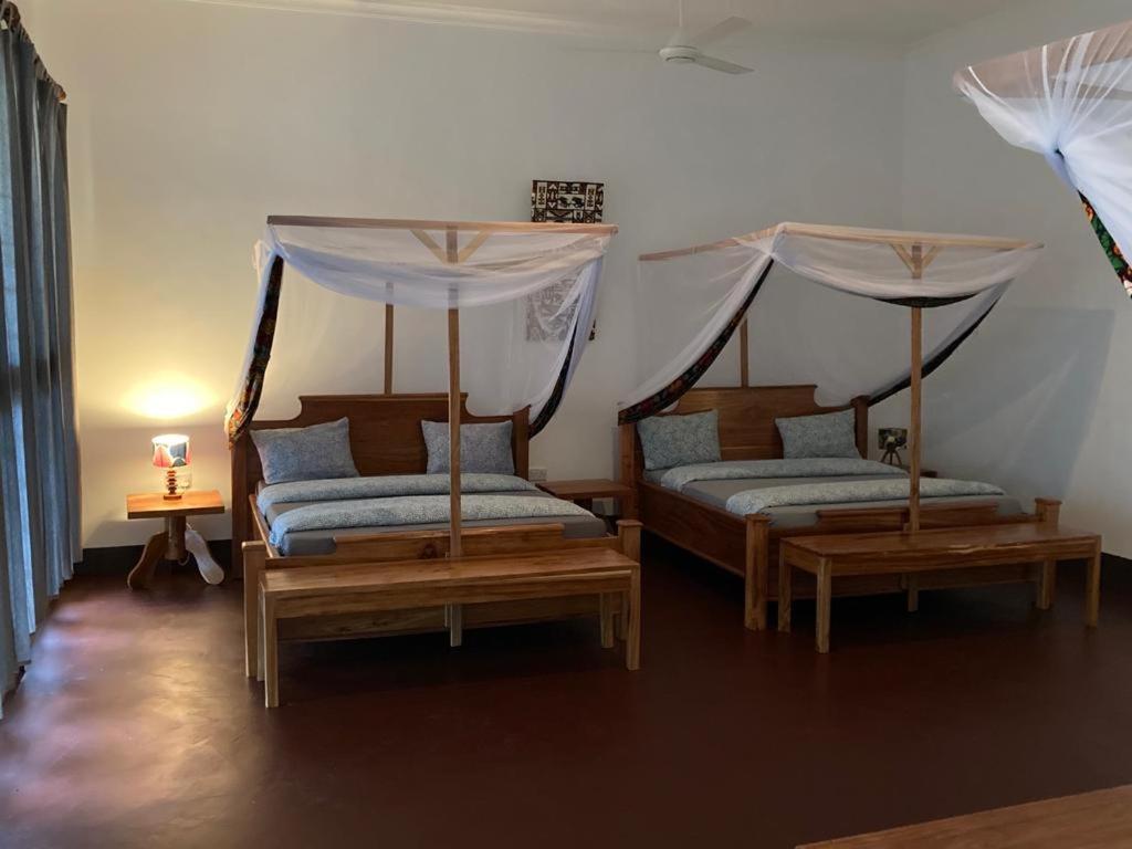 Camp Bastian Mikumi Villa Eksteriør billede
