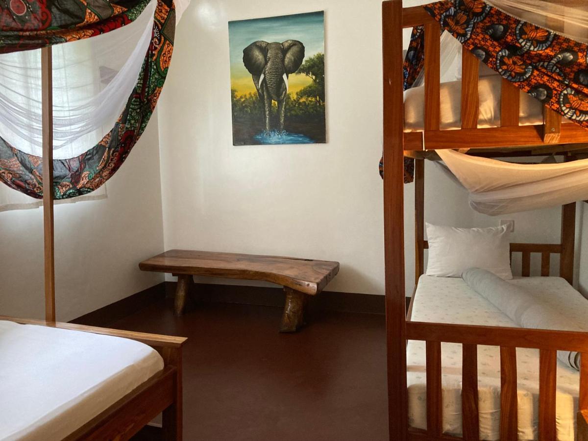 Camp Bastian Mikumi Villa Eksteriør billede